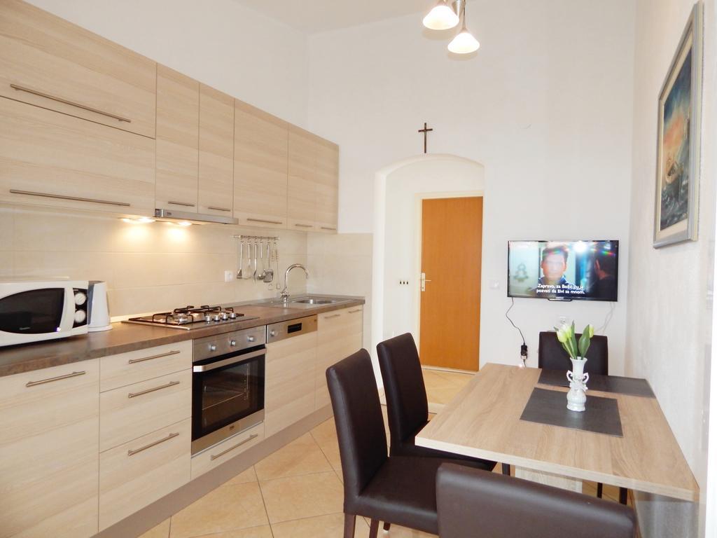 Apartments Nedjeljka Ražanj Quarto foto